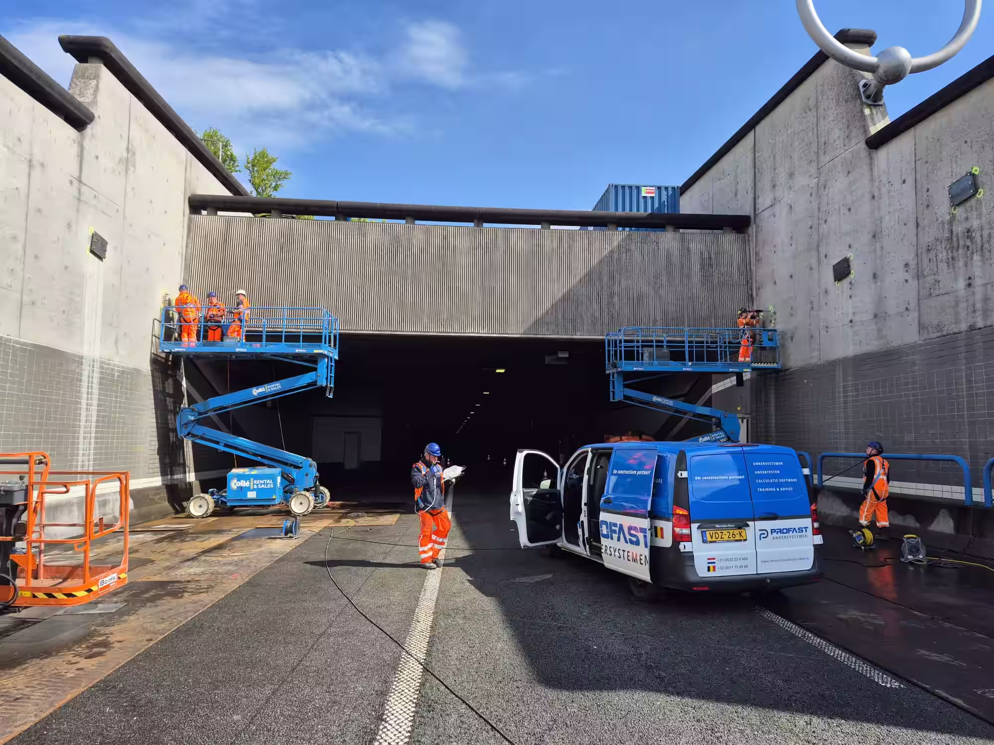 Verankeringswerk in de Wijkertunnel